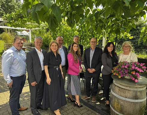 Delegation der NachfolgeTour mit Chris-Aike Spring.